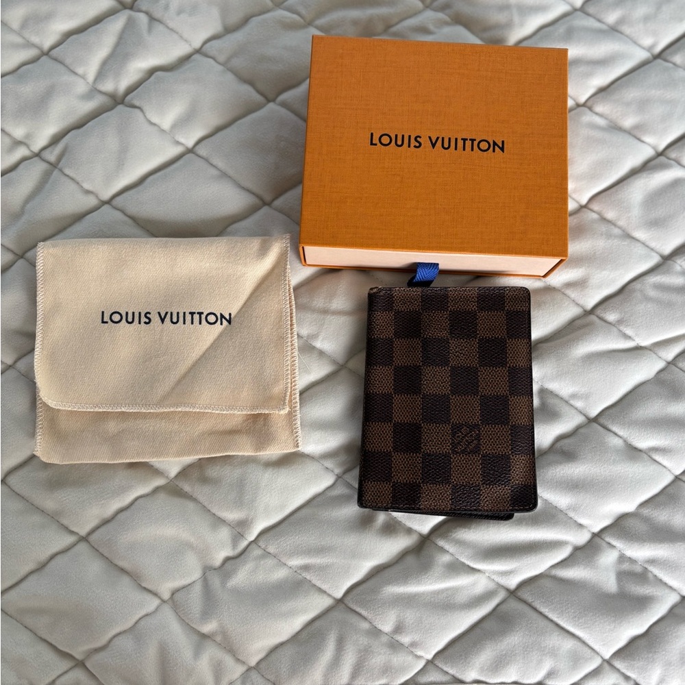 Louis Vuitton Brown Checkered Key & Card Holder